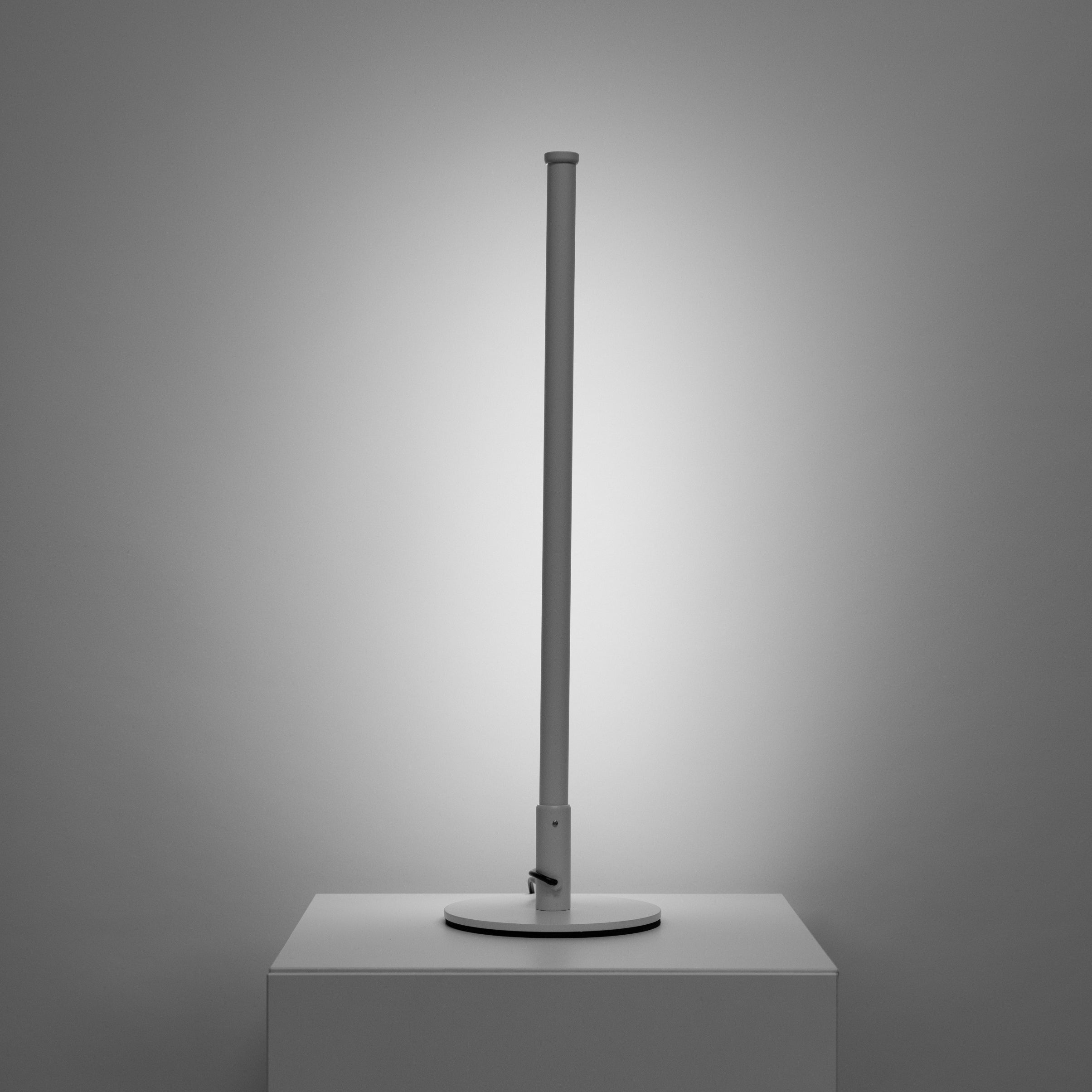 Léger LED Table Lamp Ciel Home