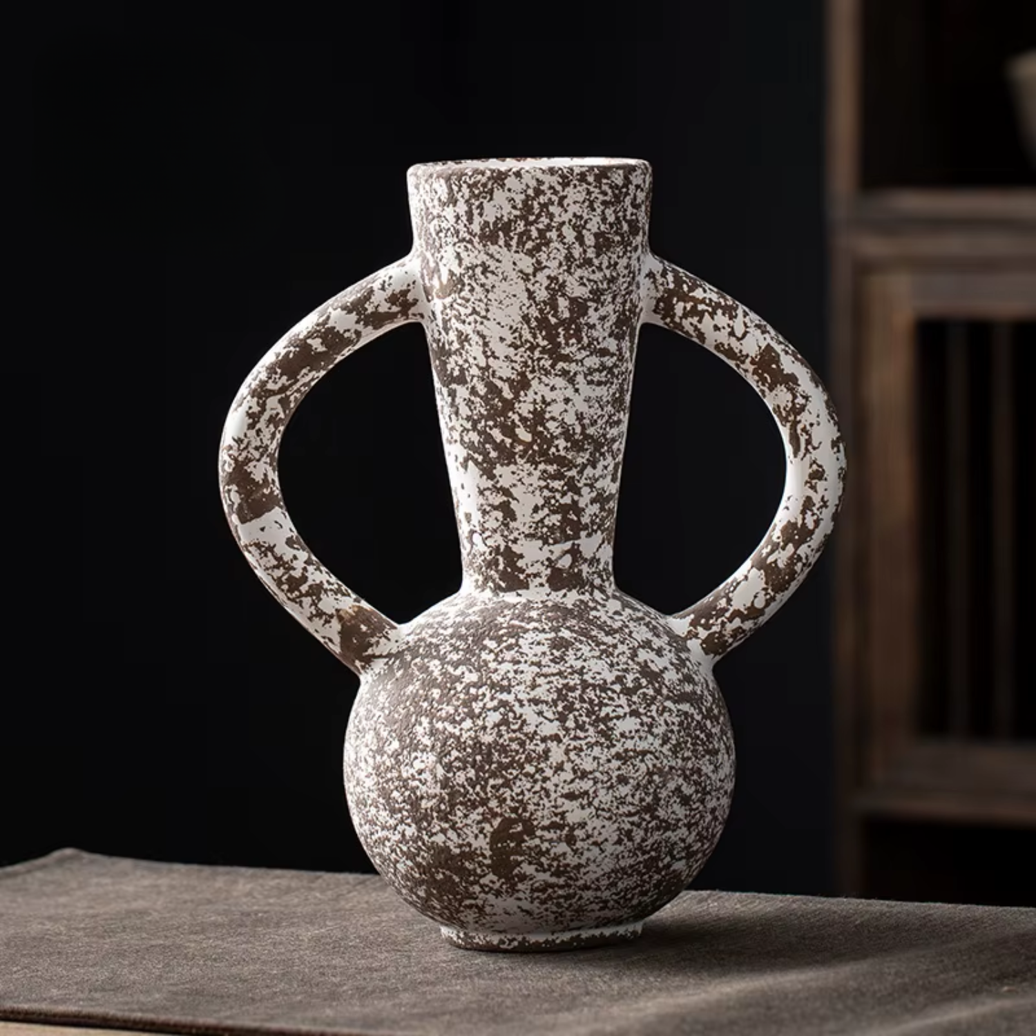 Ceramic Vase and Deco Figure Set – 2 Piece Set Ciel Home